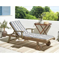 Beliani AMANTEA - Ligstoel - Donkere houtkleur/Gestreept - Acaciahout New