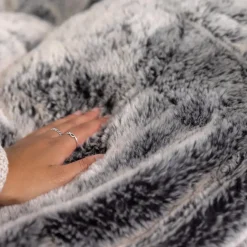 icon Zitzak Cocoon - Zitzak van Imitatiebont - Poolwolf Sale