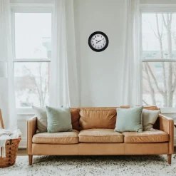 Merkloos Ostaria Wandklok/muur klok - houtlook - D30cm - kunststof - zwart Online