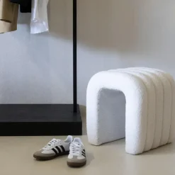 Giga Meubel Poef Bouclé Beige - Zithoogte 45 cm - Japandi Stijl Hot