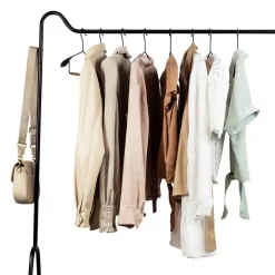 QUVIO Kledingrek met schoenen opbergruimte - Metaal - Zwart Best