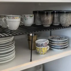 QUVIO Uitschuifbaar keukenkast organizer - Metaal - Zwart Sale