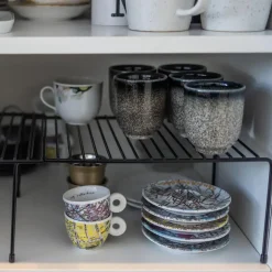 QUVIO Uitschuifbaar keukenkast organizer - Metaal - Zwart Sale