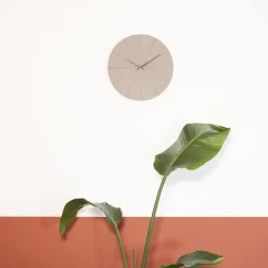 QUVIO Wandklok hout - Grijs Sale